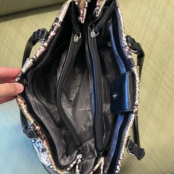 Simply Vera Black Tan Pink Shimmery Faux Leather Python Print Shopper Bag Purse - Picture 6 of 14